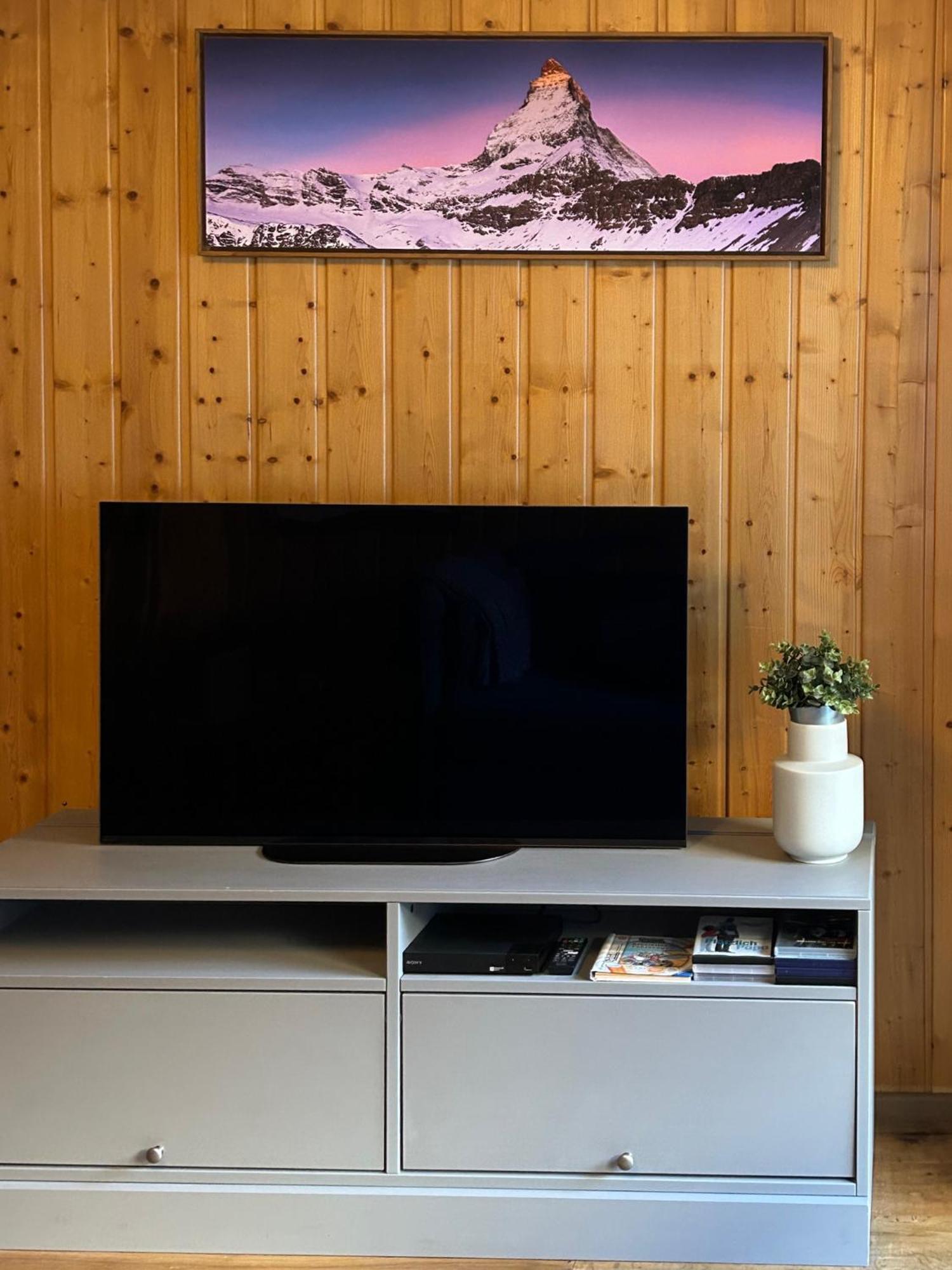 Beautiful Apartment In Zermatt With A Breathtaking View Of The Matterhorn Экстерьер фото